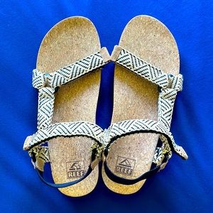 Reef Cushion Rem Sport Sandal, New without tags, size 9.